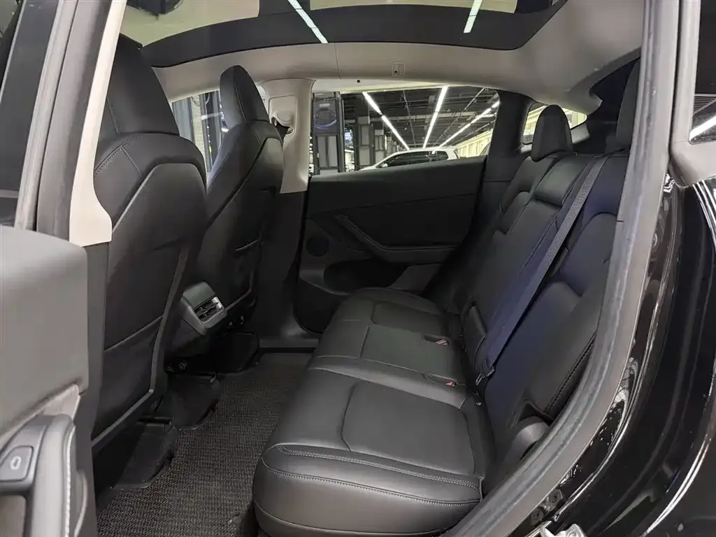 Tesla Model Y 2022 из CN, фото 4