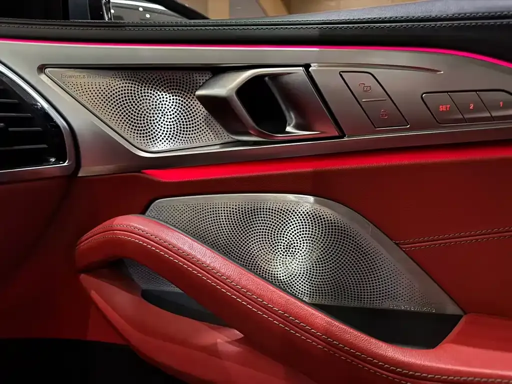 BMW 8 Series 2023 из CN, фото 2