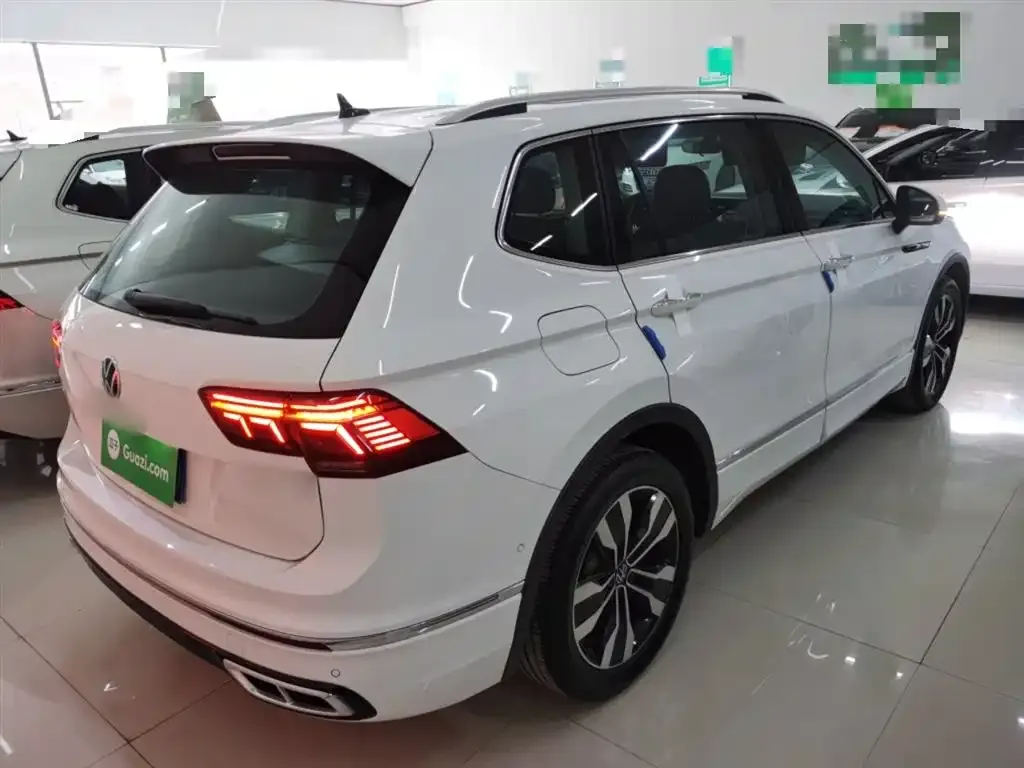 Volkswagen Tiguan L 2022 из CN, фото 3