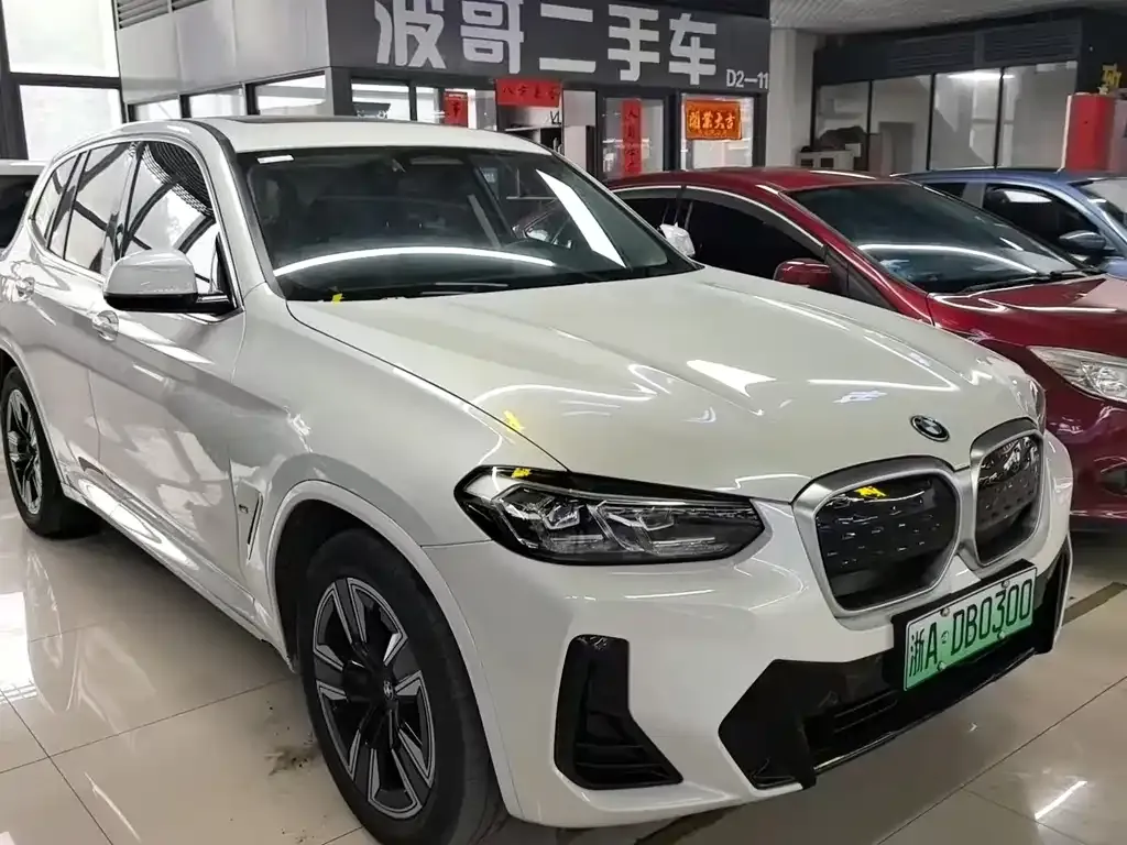 BMW iX3 2024 из CN, фото 3