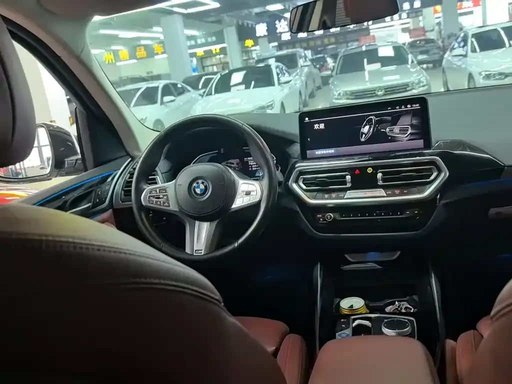 BMW iX3 2024 из CN, фото 6