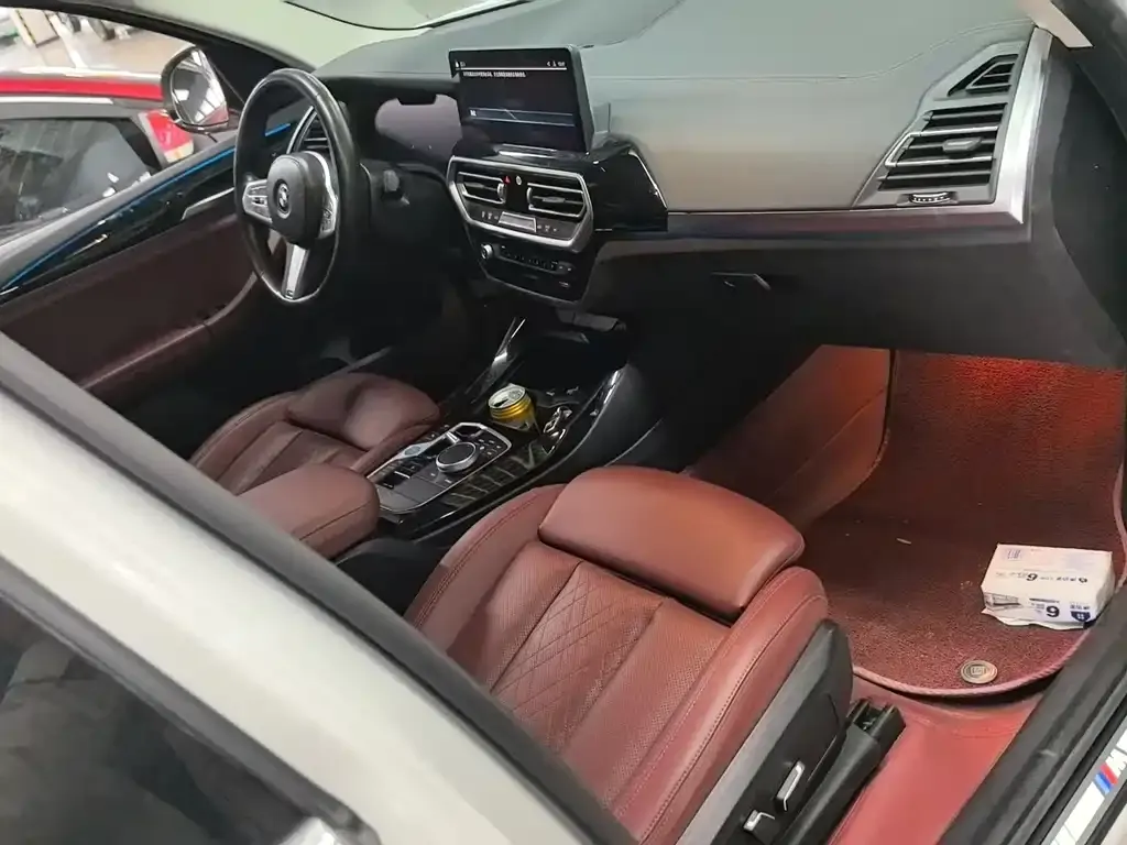 BMW iX3 2024 из CN, фото 9