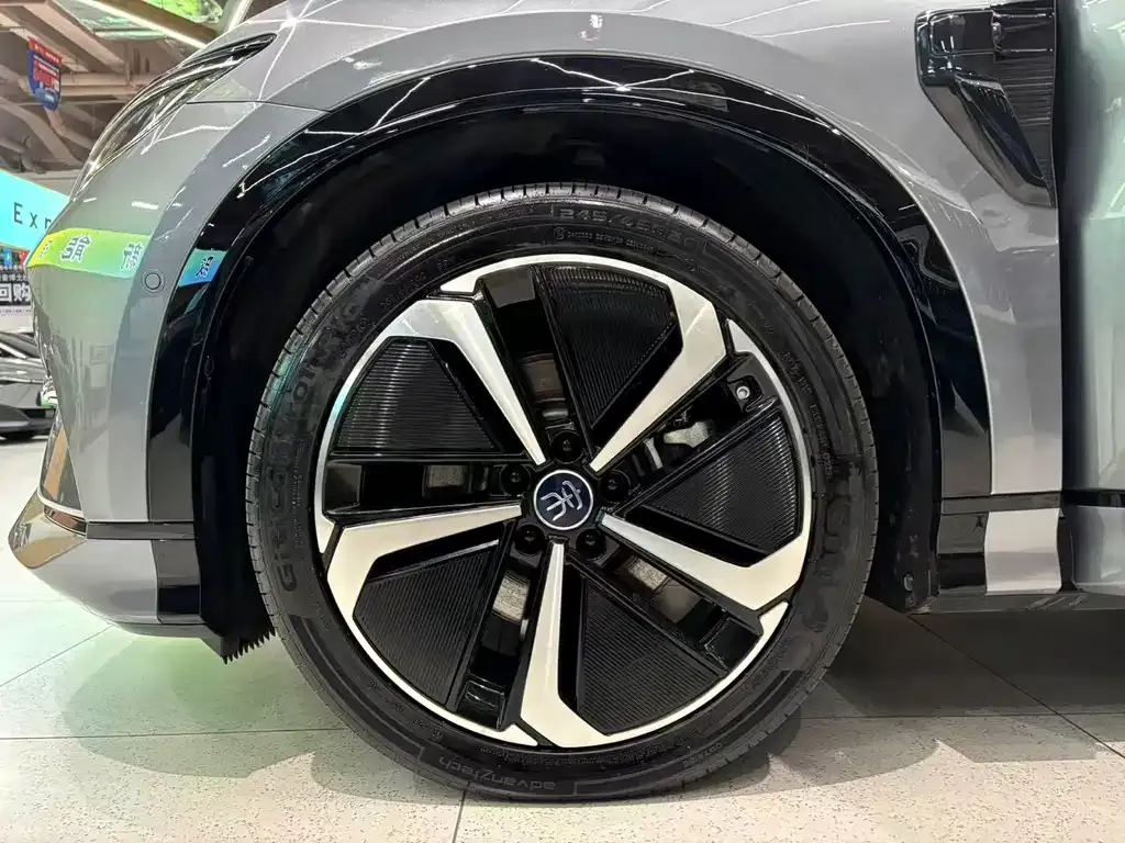 BYD L EV 2025 из CN, фото 9