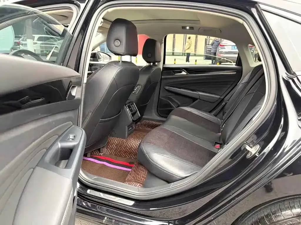 Volkswagen Passat — фото 2