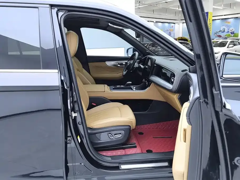 GAC Motor Trumpchi GS8 — фото 4