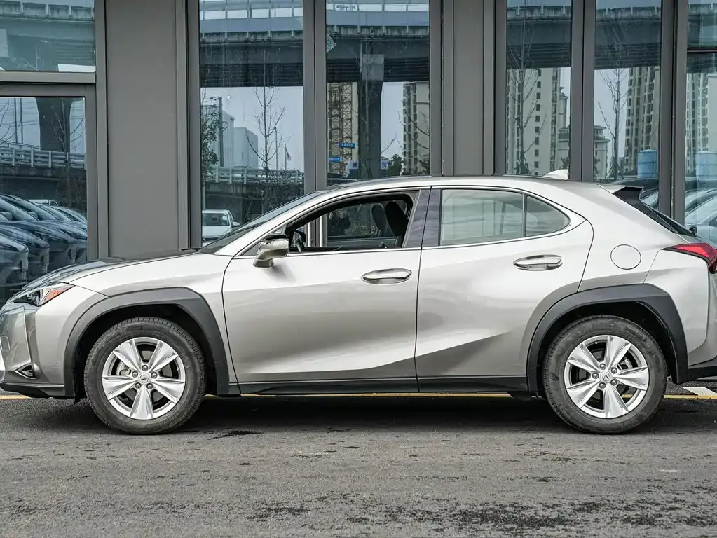 Lexus UX 2023 из CN, фото 8