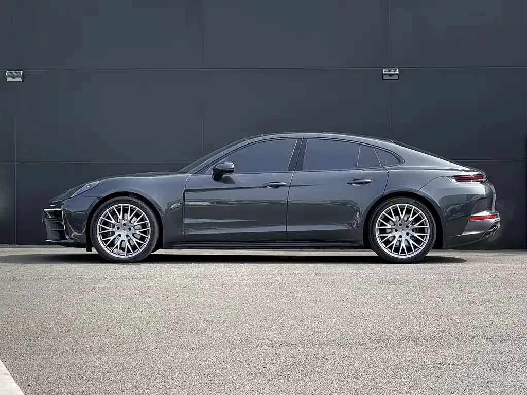 Porsche Panamera 2026 из CN, фото 5