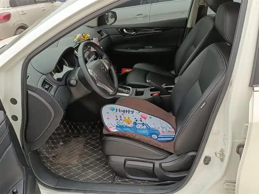 Nissan Tiida 2024 из CN, фото 2