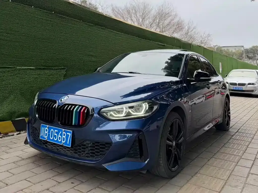 BMW 1 Series — фото 1