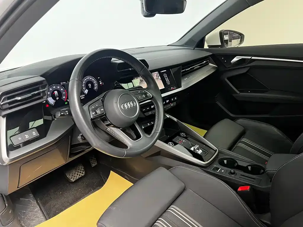 Audi A3 2023 из CN, фото 7