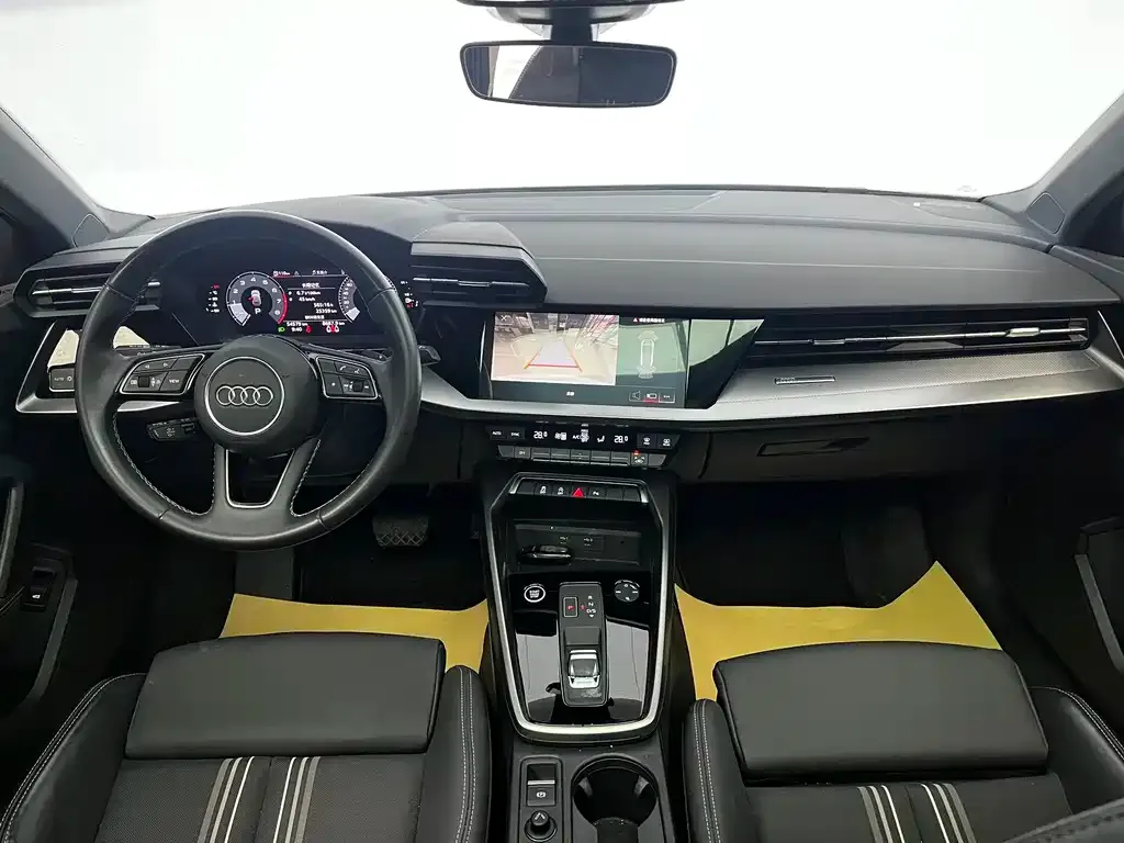 Audi A3 2023 из CN, фото 10