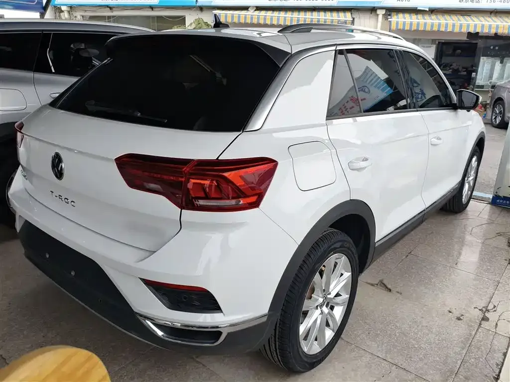 Volkswagen T-Roc 2023 из CN, фото 7