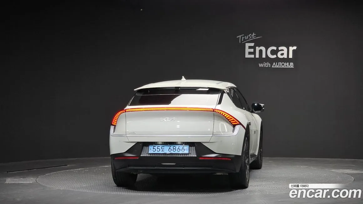 Kia EV6 — фото 7