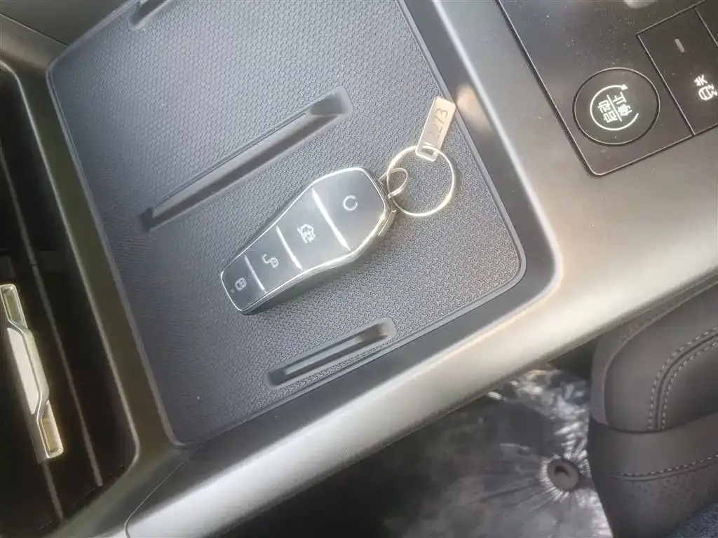BYD Qin PLUS — фото 10