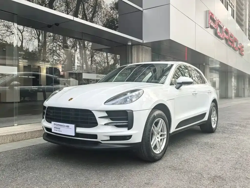 Porsche Macan — фото 1
