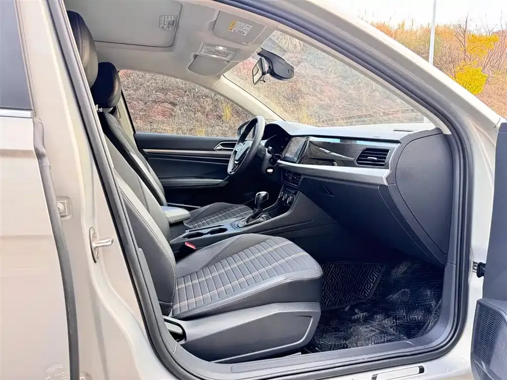 Volkswagen Lavida 2022 из CN, фото 6