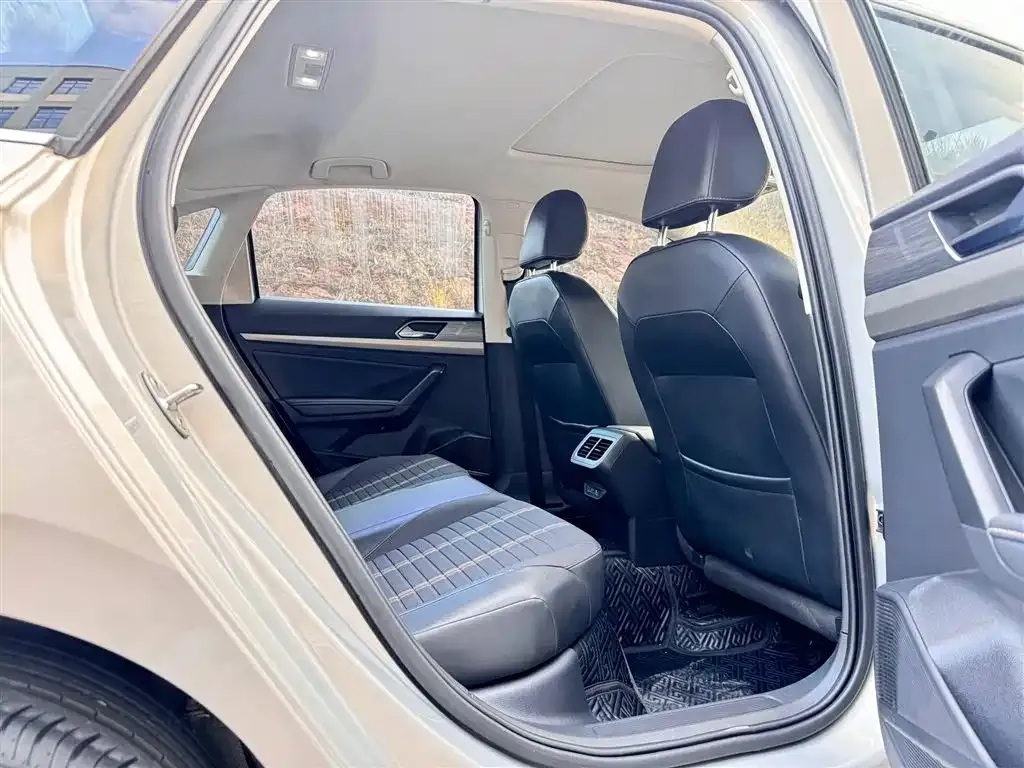 Volkswagen Lavida 2022 из CN, фото 9
