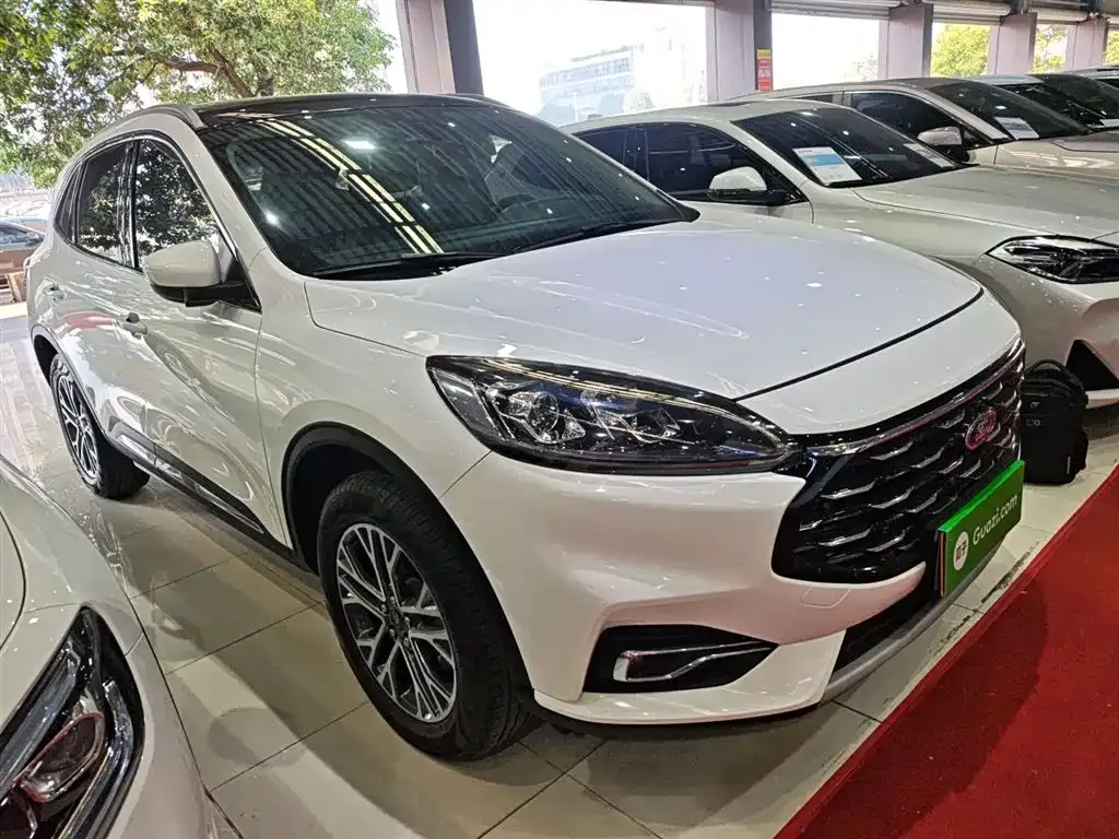 Ford Escape 2023 из CN, фото 5