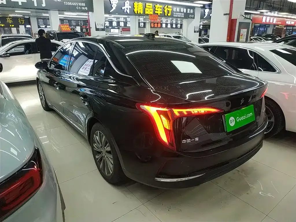 Hongqi E-QM5 — фото 7