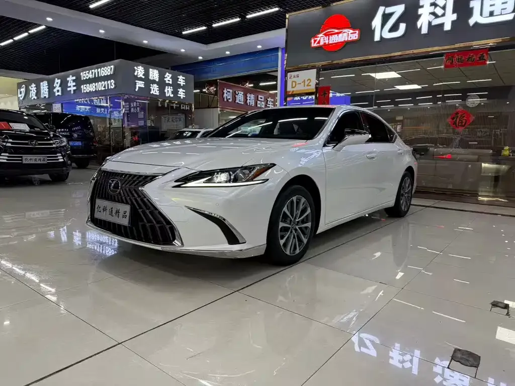 Lexus ES 2024 из CN, фото 1