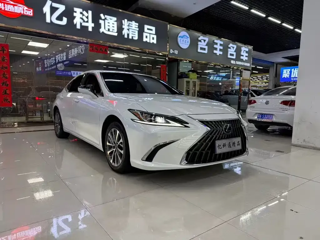 Lexus ES 2024 из CN, фото 2