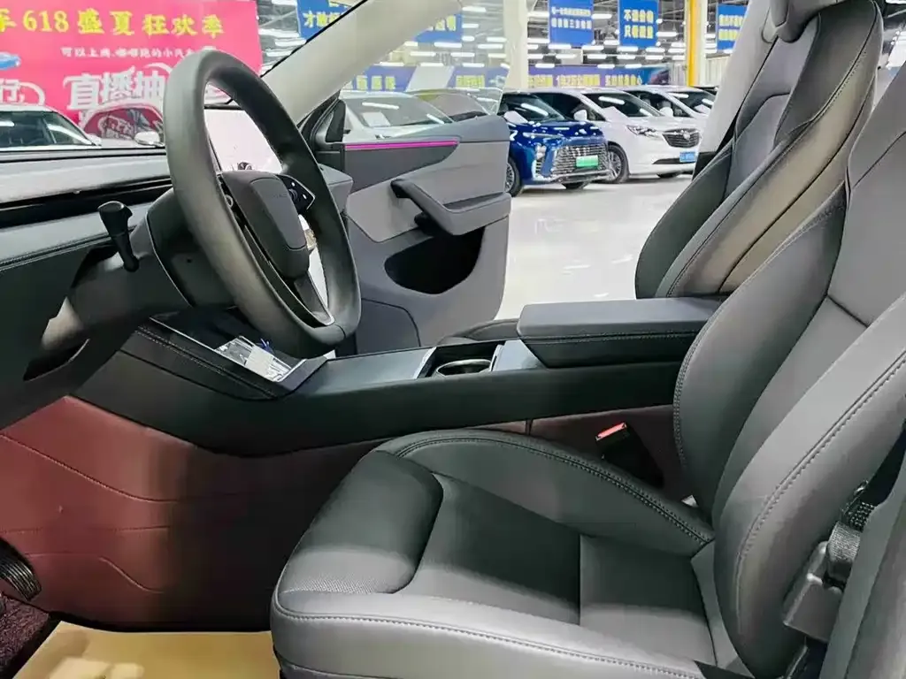 Tesla Model Y — фото 4