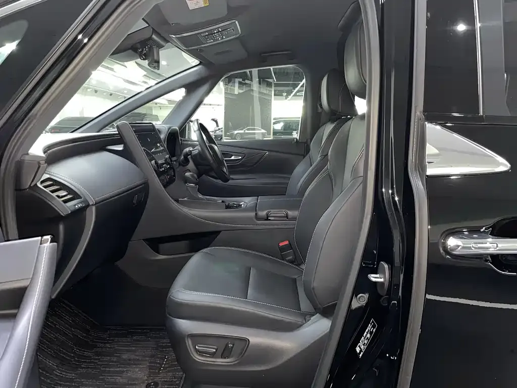 Toyota Alphard 2025 из CN, фото 8