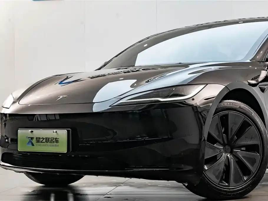 Tesla Model 3 2023 из CN, фото 3