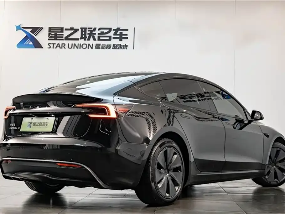 Tesla Model 3 2023 из CN, фото 8