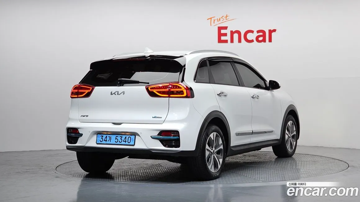 Kia Niro — фото 3