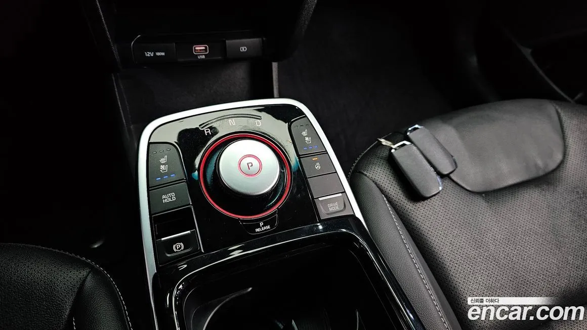 Kia Niro — фото 10