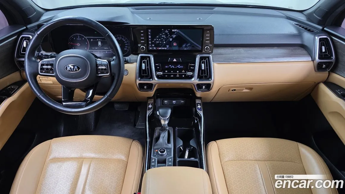 Kia Sorento — фото 7