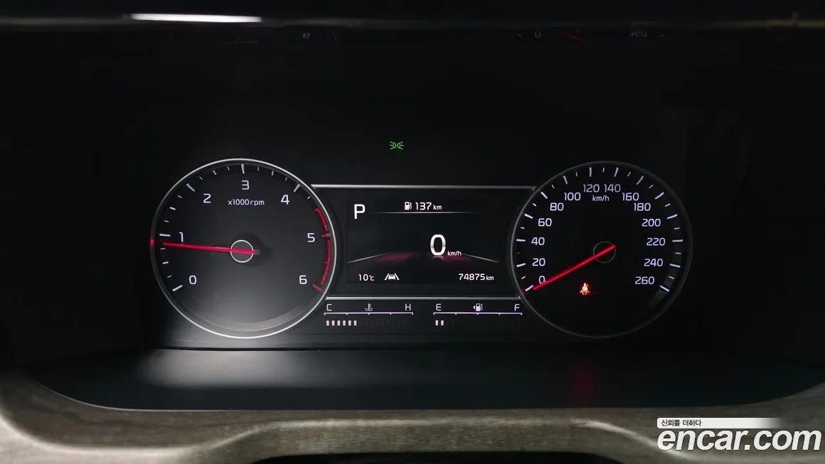 Kia Sorento — фото 9