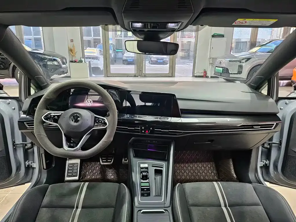 Volkswagen Golf 2022 из CN, фото 10