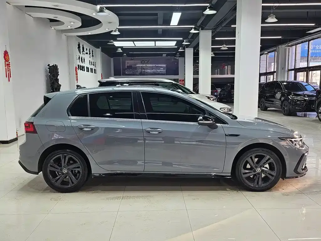 Volkswagen Golf 2022 из CN, фото 9