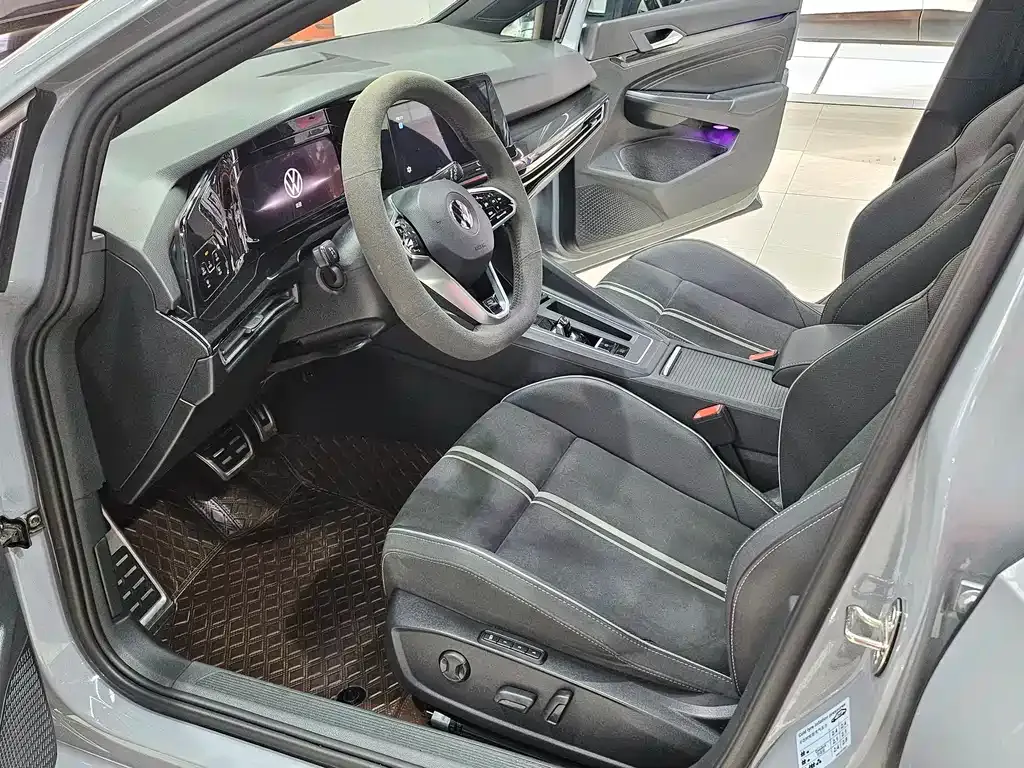 Volkswagen Golf 2022 из CN, фото 6