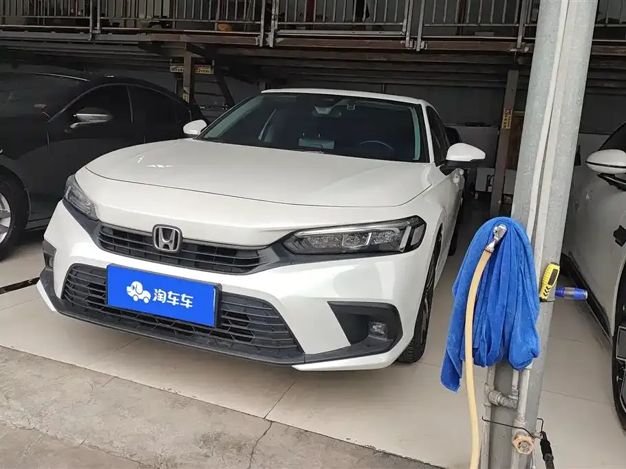 Honda Civic — фото 1