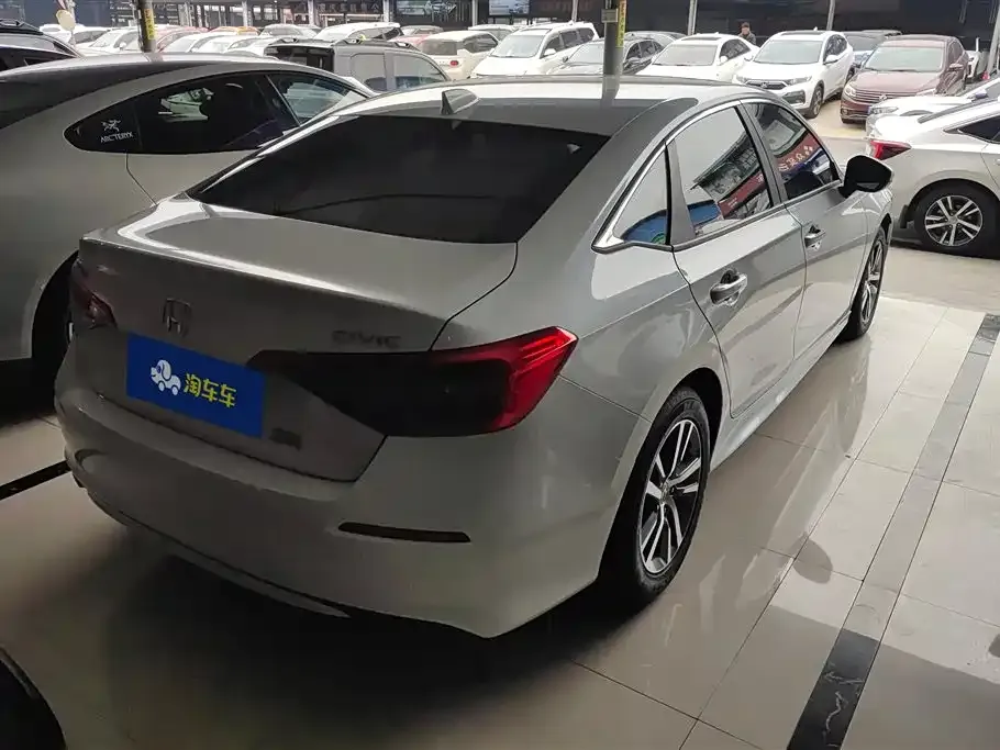Honda Civic — фото 4