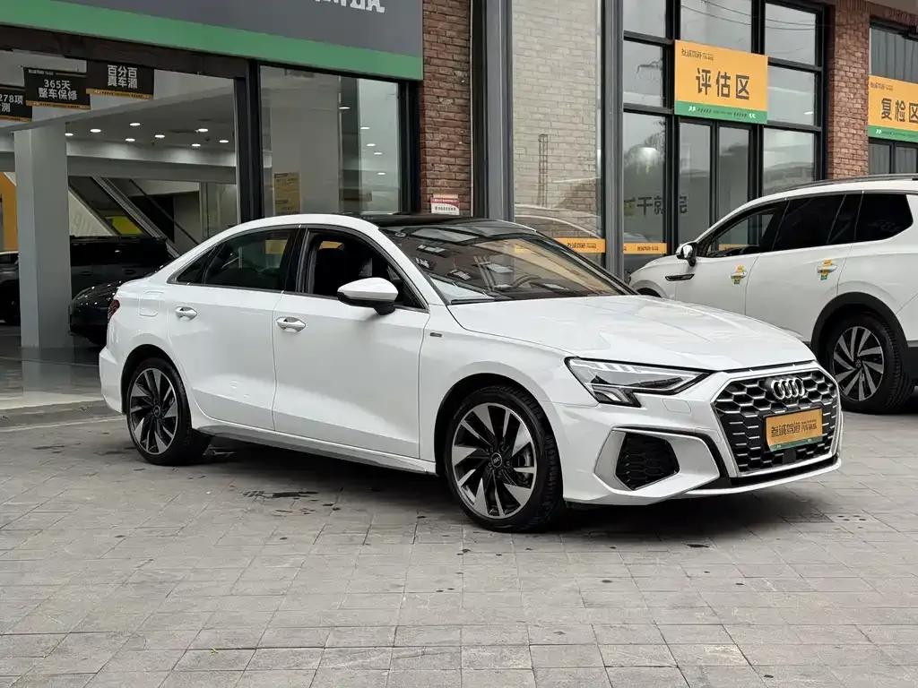 Audi A3 2024 из CN, фото 6