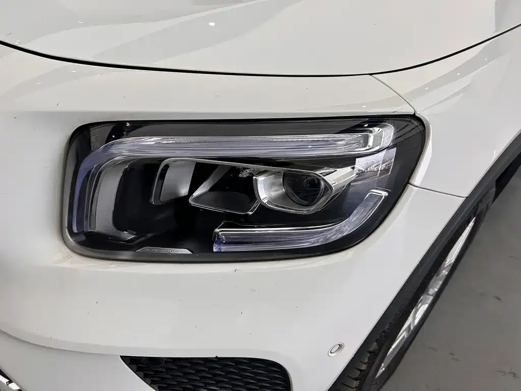 Mercedes-Benz GLB 2023 из CN, фото 2