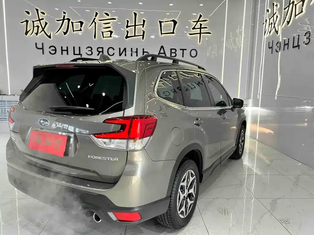 Subaru Forester — фото 3