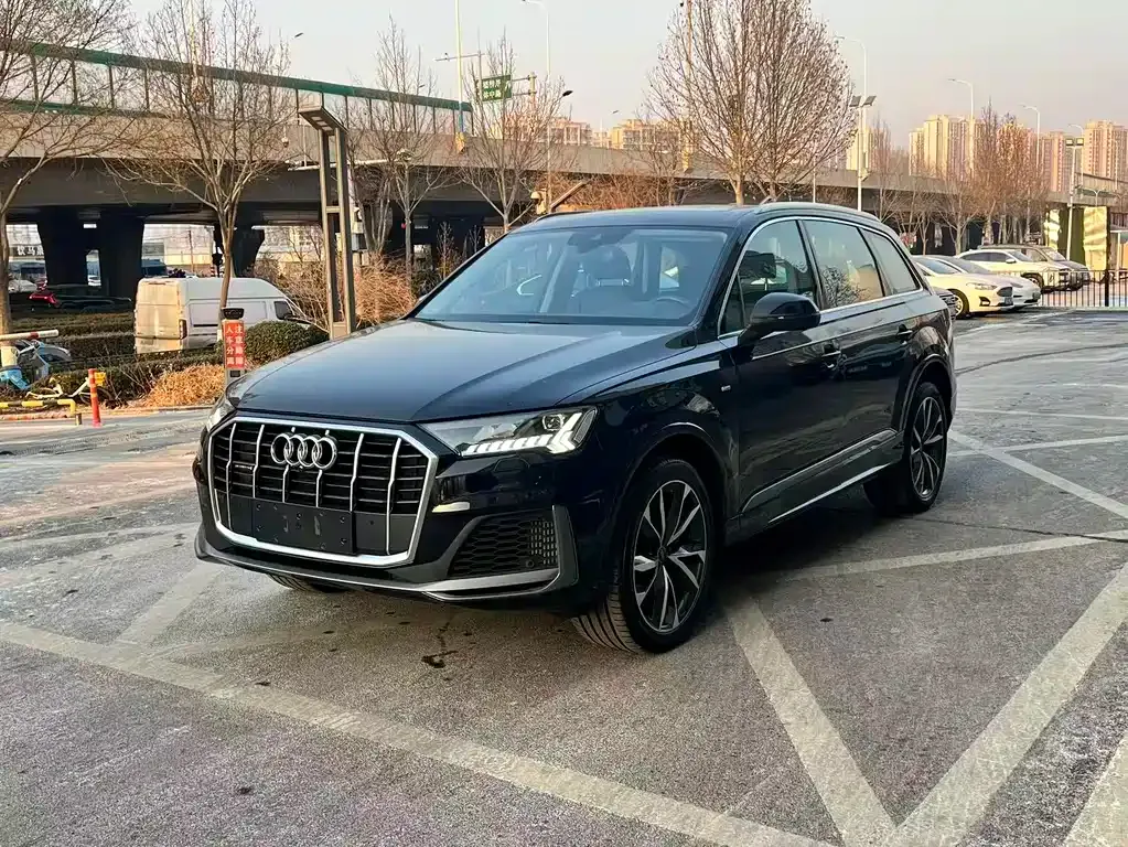 Audi Q7 2021 из CN, фото 1