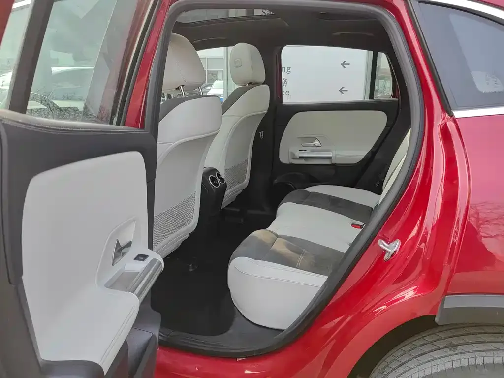 Mercedes-Benz EQA 2022 из CN, фото 8