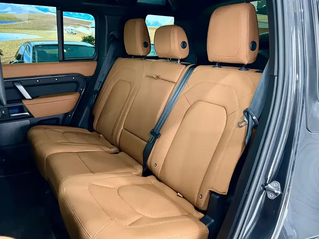 Land Rover Defender 2024 из CN, фото 6
