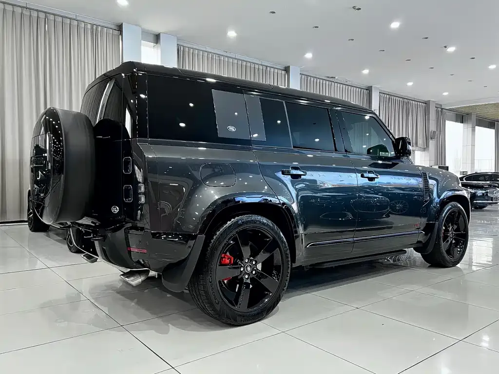 Land Rover Defender 2024 из CN, фото 3