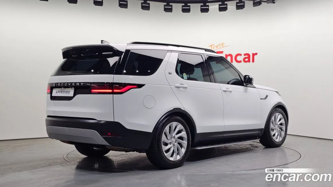 Land Rover Discovery 2025 из KR, фото 6