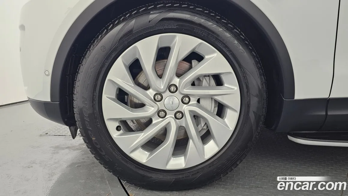 Land Rover Discovery 2025 из KR, фото 10