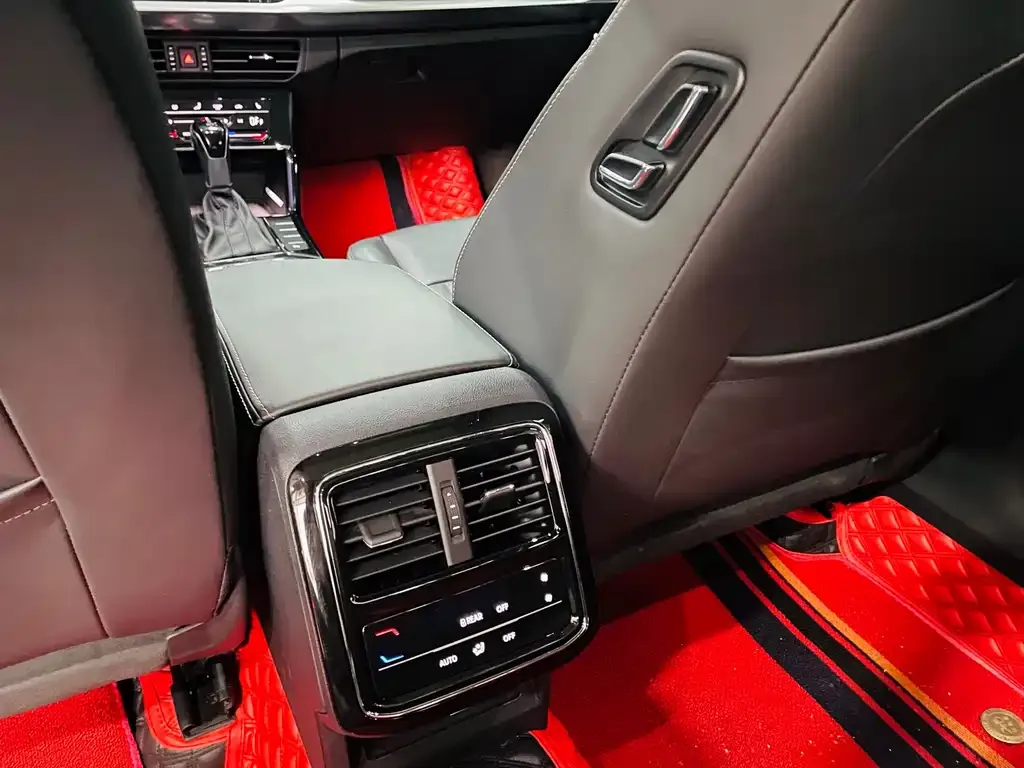 Volkswagen Passat — фото 6