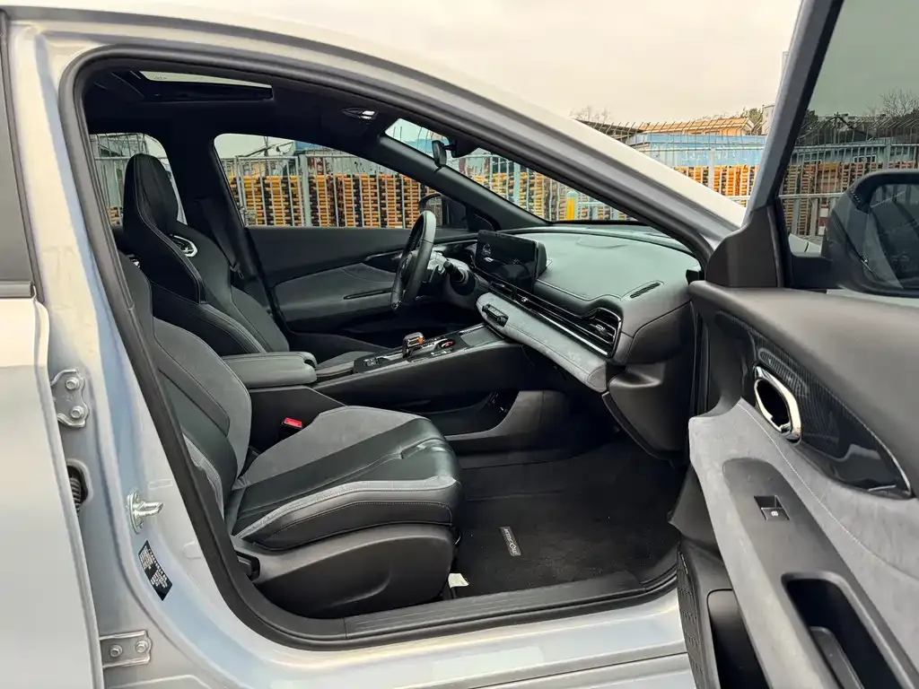 GAC Motor Shadow Leopard — фото 3