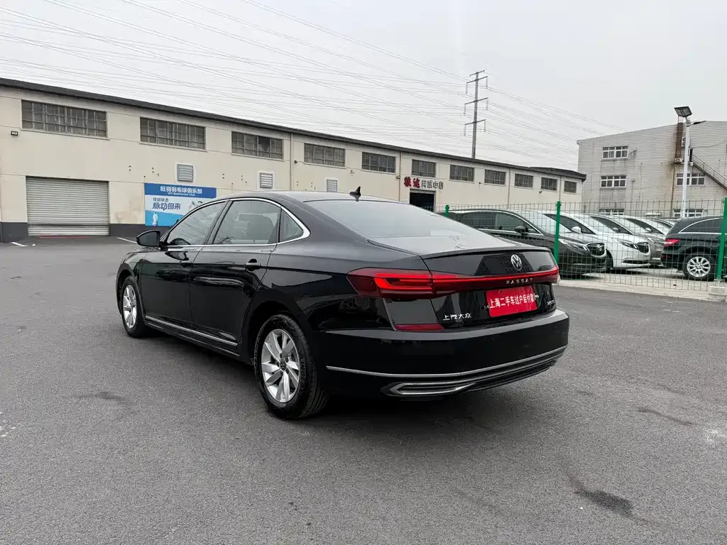 Volkswagen Passat — фото 4